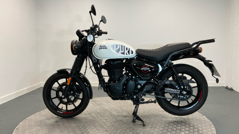 Royal Enfield Hntr 350 Rebel Red (23MY)